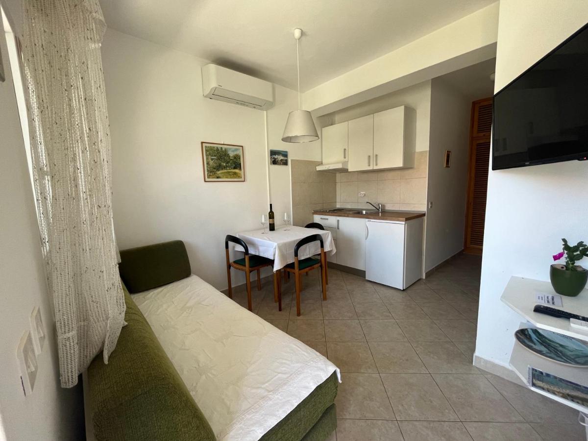 Apartments Suda Lumbarda Exterior foto