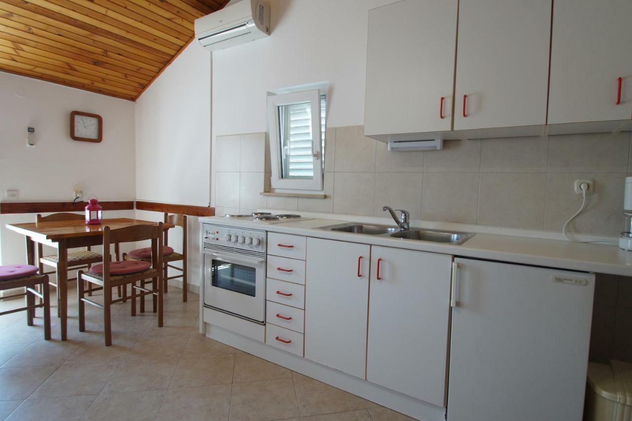 Apartments Suda Lumbarda Exterior foto